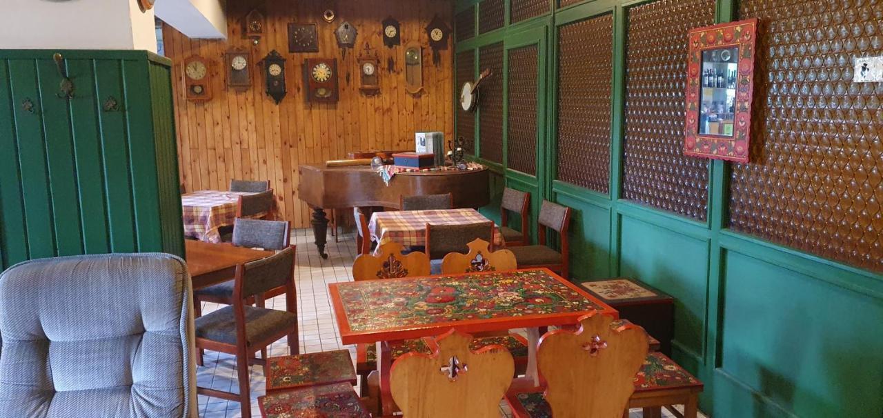 Feherkolapa Turistahaz Panzio *